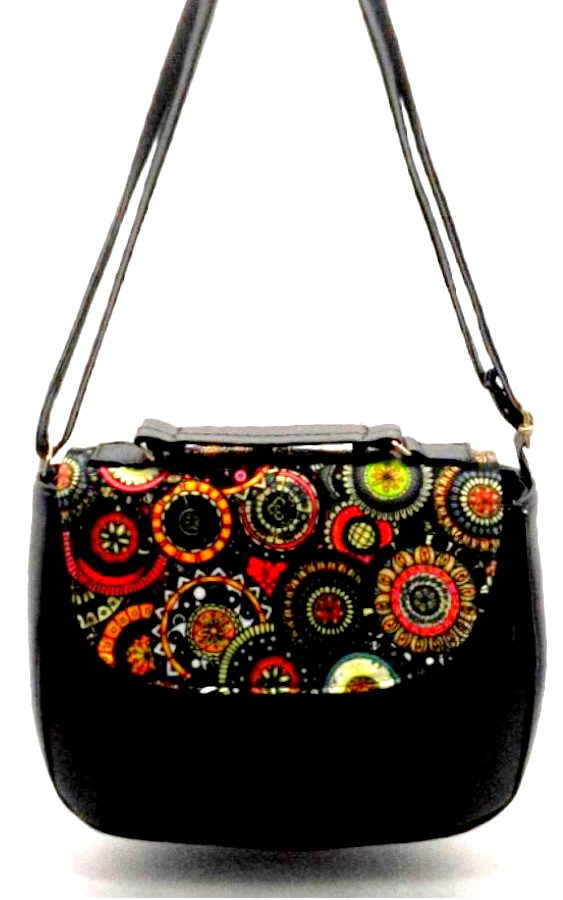 Mariconera Pompones Negro Estilo Mexicano