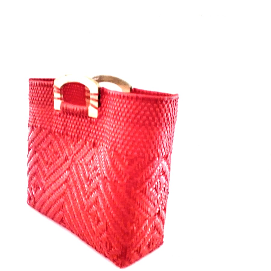 Bolsa Artesanal Tejida de Plástico Con Asa de Madera Color Roja